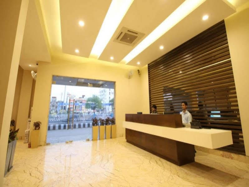 Hotel Le Roi Raipur At Raipur Railway Station Экстерьер фото